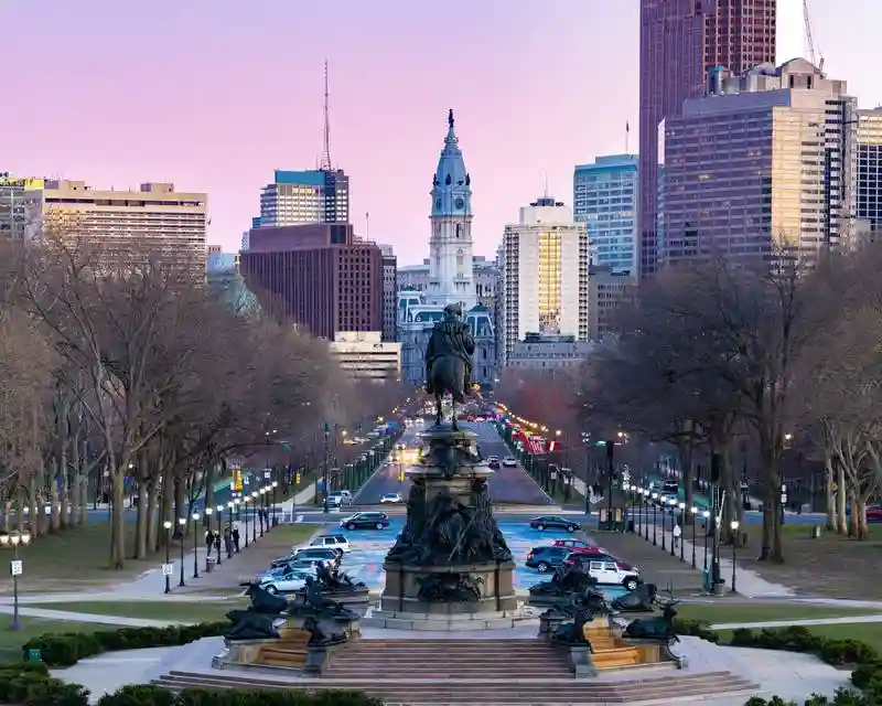 تعلم اللغة الإنجليزية في الولايات المتحدة: ما الذي يجعل فيلادلفيا مختلفة