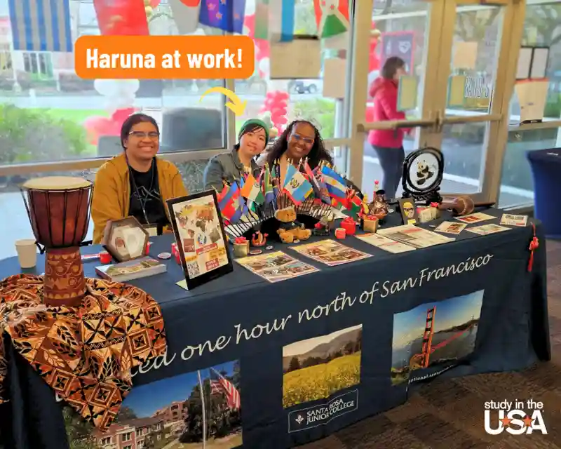 تجارب عملي في كلية سانتا روزا جونيور