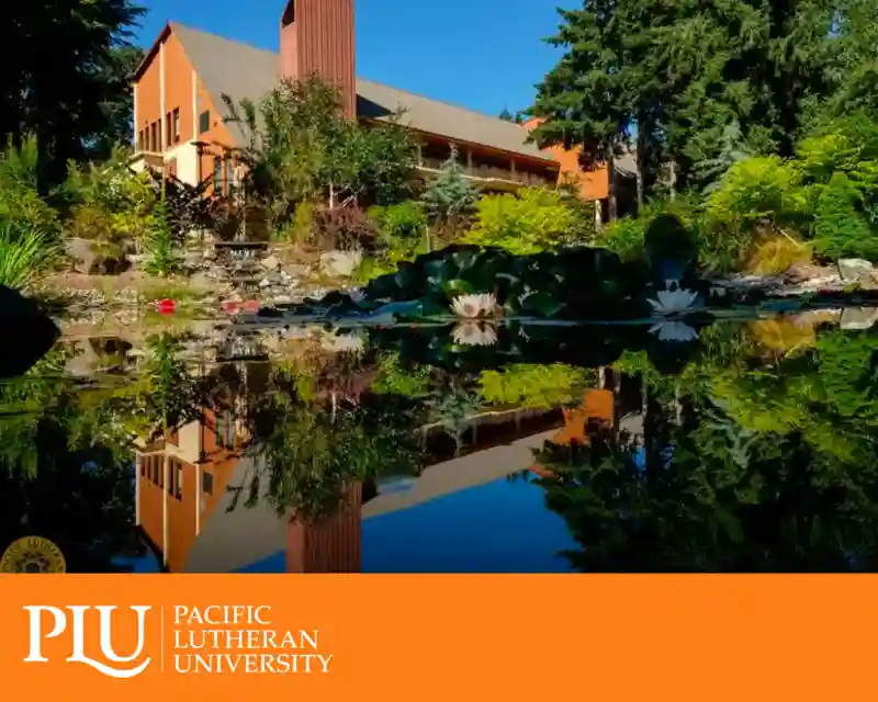 朱莉安娜 (Juliana) 谈论住在 PLU 的校园里